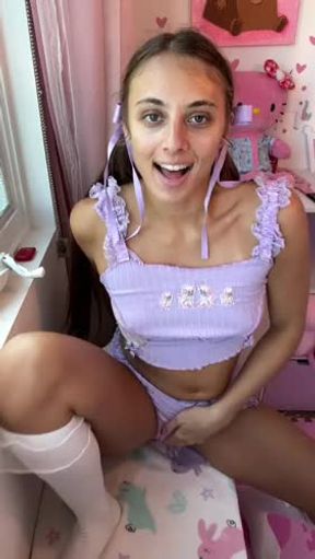 Drinking my squirt and pussy juice