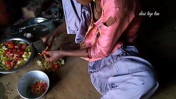 Kitchen me khana bana Rahi best wife sex kitchen sex