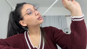 Bubblegum Tease with Tongue Play