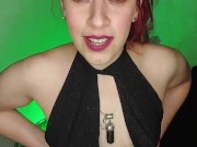 Tu MADRASTRA CELOSA rompe tu MUÑECA SEXUAL y te lo COMPENSA BIEN GAUCHITA