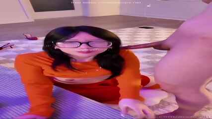 Aryminh Receives A Facial In Velma Cosplay
