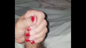 Me quiere sacar toda la leche mi vieja