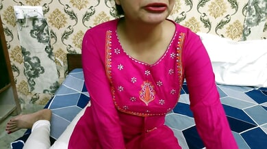 Pakistani wife alone in bedroom explores herself after tense family moment