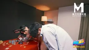 Luxurious Sugar Babe Teases Cam Before Hot Explicit Showdown Close-Up