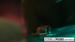 Tattooed HOT MOM Jezebelle gets naughty in hotel room