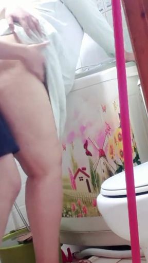 Jaw-dropping moment from &quot;Hwani wana kansban a777 3la hawya&quot;