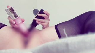 [変態主婦]楽しそうな不倫オナ電　パンチラ　ミニスカ