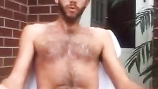 Str8 men jerk off in front yard 7