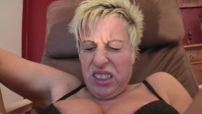 German Retro Stepmom Shoves a Cucumber in Her Cunt