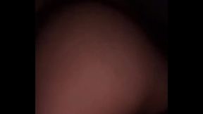 mulher vindo por cima rebolando na pica gostoso