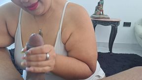 Beautiful Latina BBW sucking cock