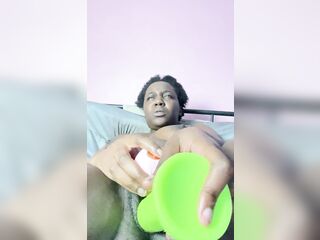 connecticuts underground female rapper