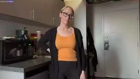 ManyVids Stepmom Helping Move for College hd porn video