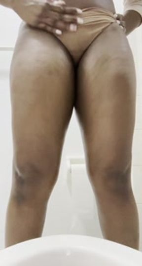 How Long can I Hold it While Looking at the Toilet PART 3