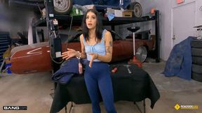 Sofie Reyez Trades Her Pussy For Some Car Insurance