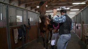 hot latina jockey !