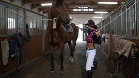hot latina jockey !