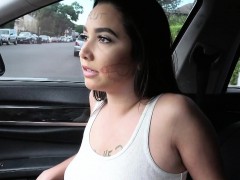 Busty teen wants sex with stranger for a free ride