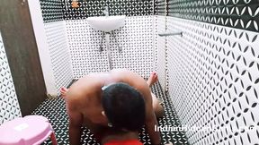 Married Indian Couple On Vacation Having Sex While Taking Shower In Desi Oyo Hotel - Hindi Audio