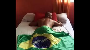 Paix&atilde_o internacional e nacional &eacute_ o nosso bumbum