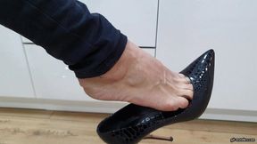 Dangling and dipping barefoot with Casadei High Heels HD wmv 1920x1080