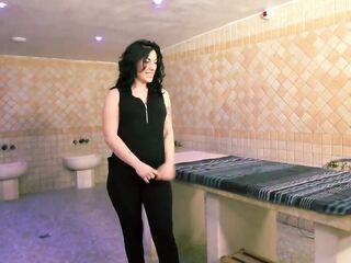 Sabrina, thirty years old, an atomic bomb in Marseille!