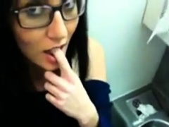 Amber - Airplane Masturbation