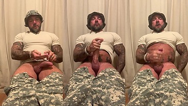 Solo military masturbation with Jason Collins!