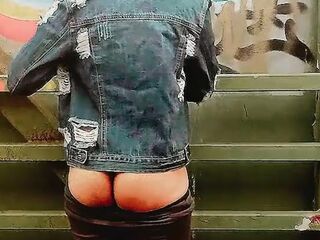 PUBLIC OUTSIDE SOLO FEMALE BIKE TRAIL NYC CAUGHT