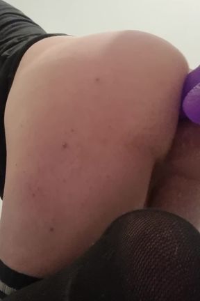 8 Inch Dildo Gapes Femboy