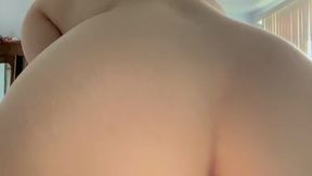 Utilice mi dildo de lo cachonda que estaba