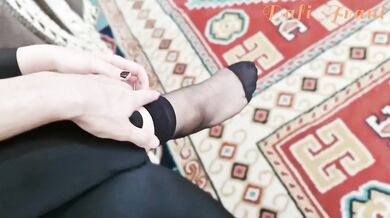 م.ا.م.ا.ن کارمندش از سرکار میاد خونه و خستس و به پ.س.ر.ش ميگ رئیسش بهش چشم داره...(مکالمه فارسی)