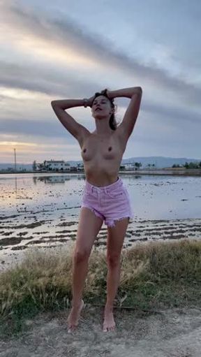beautiful view , full only for fans