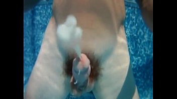 Hand Free Cum Under Water