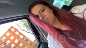 beaucoup de medias dans la voiture quand je suis avec mes copines