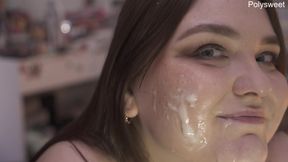 pussy massage close-up and then slobbery blowjob