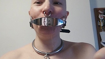 The new gag in action