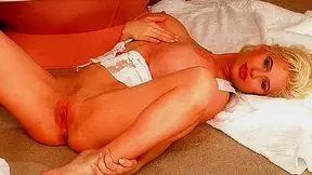 Splish Splash Flash - BigBoobBundle