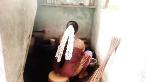 Desi Aunty When Cleaning Dishes Blowjob