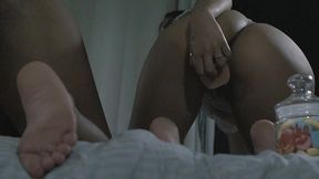 tu veux voir ma video avec @layafeet? elle est juste ici enjoy her candy party