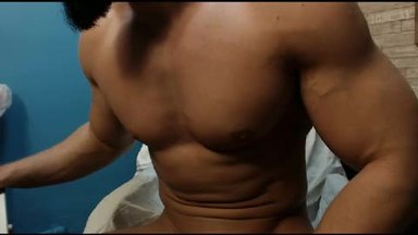 Thomas Hunk Private Show