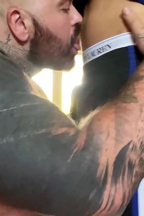 Seduced Delivery Drivers 4