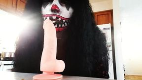creepy klown cosplay