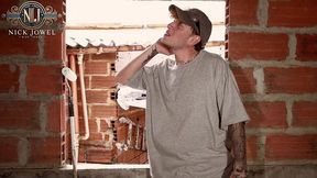 the boss ambar prada catches and fucks the perverted bricklayer