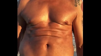 ITALIAN TAN FIT  ITALIAN PORN STAR