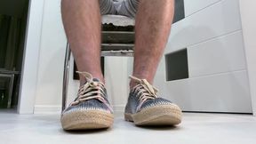 I wiggle my toes with and without sneakers