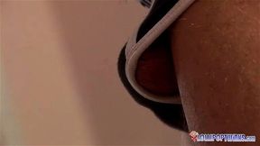 Robin Berg Gives Horny Xander Hollis Ass Stretching