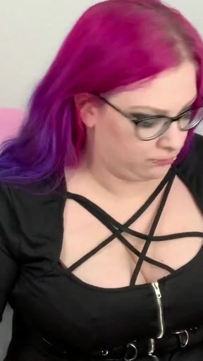 Unforgettable moment from &quot;Balloon : Blow to Pop with German Goth Abby Strange - Looner&quot;