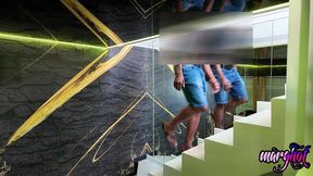 milf defoncee par une bbc , devant son mari cocu. mon mari m offre un black grosse bite pour me baiser devant ces yeux ..