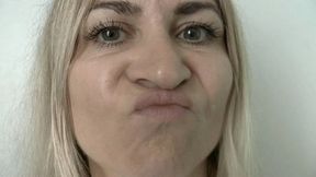 Wrinkle nose MP4 HD 720p